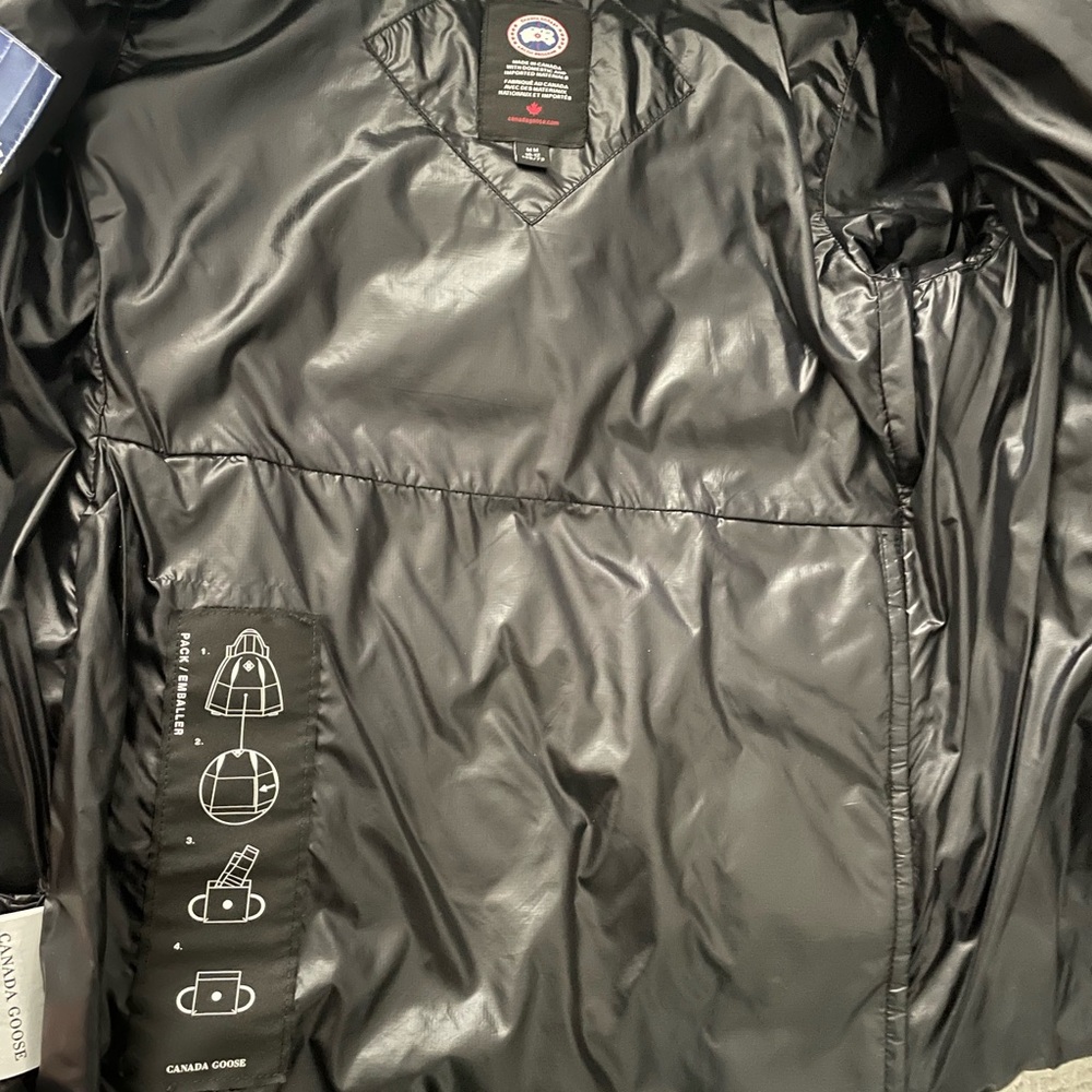 Canada Goose Kids Black Puffer Jacket - Picture 4 of 6